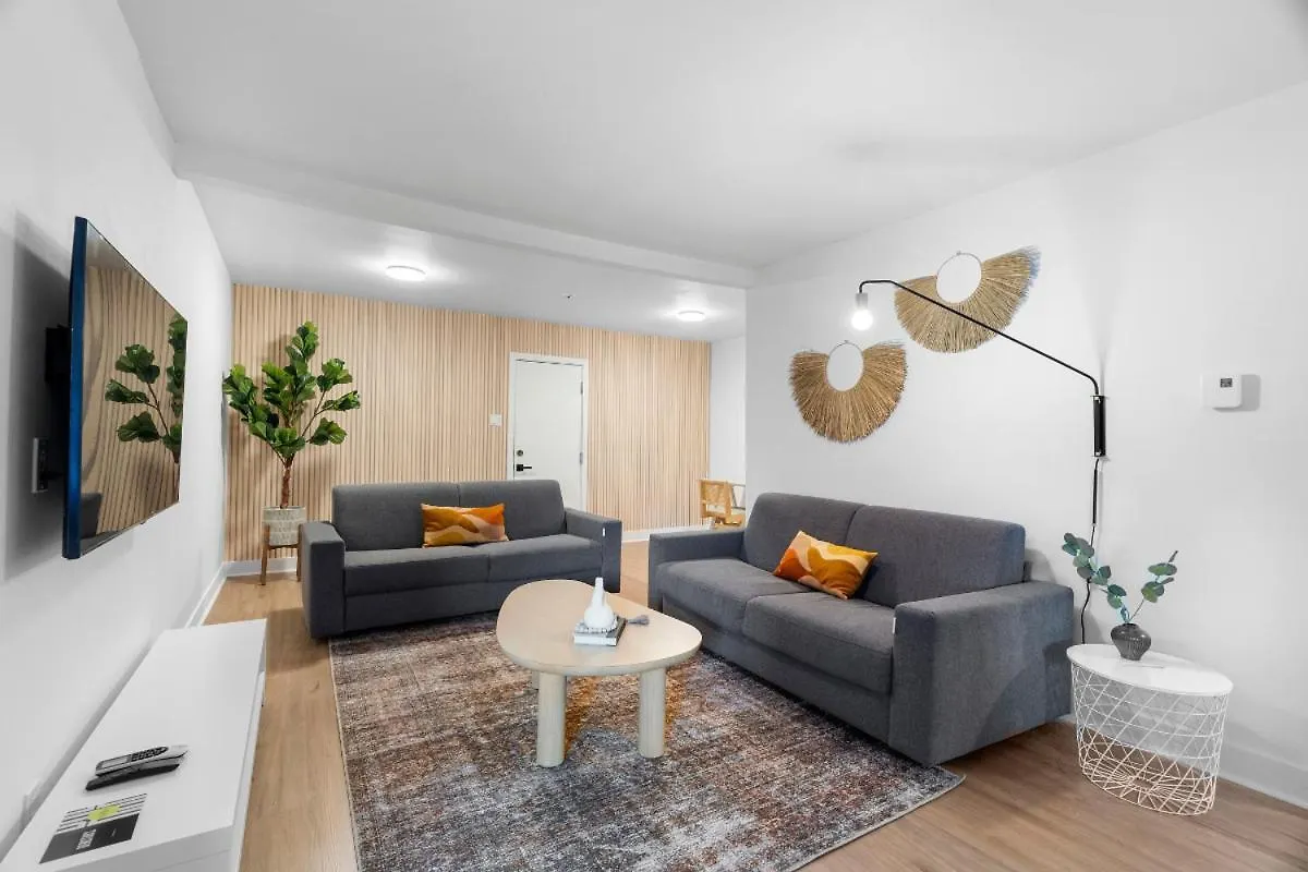 مونتريال Hotel Laurence